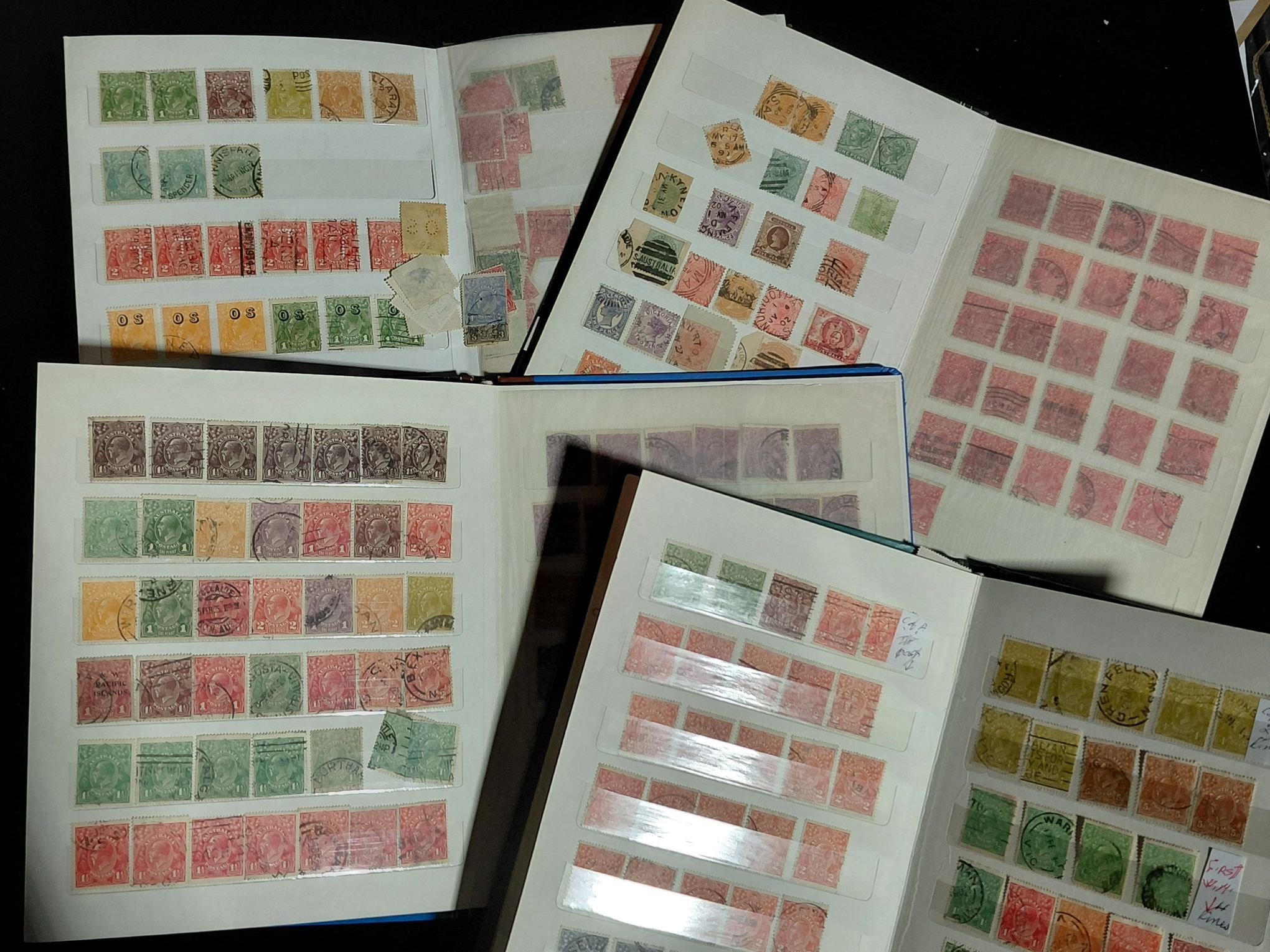 525 · AUSTRALIAN STAMPS
