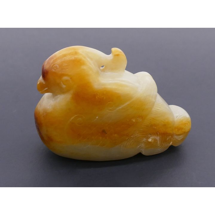 Chinese Ming Jade Russet Bird Pebble