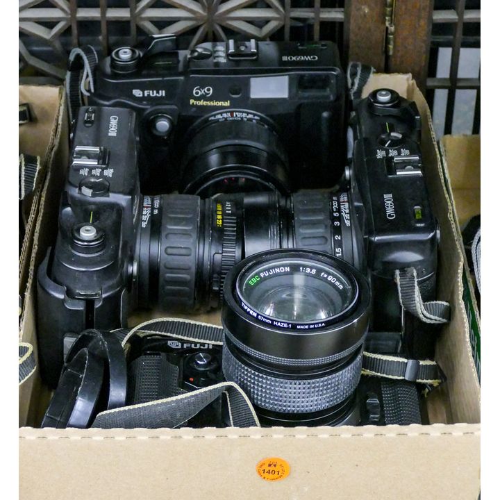 Box 4pc Fuji 6x9 GW690III Cameras with Lenses