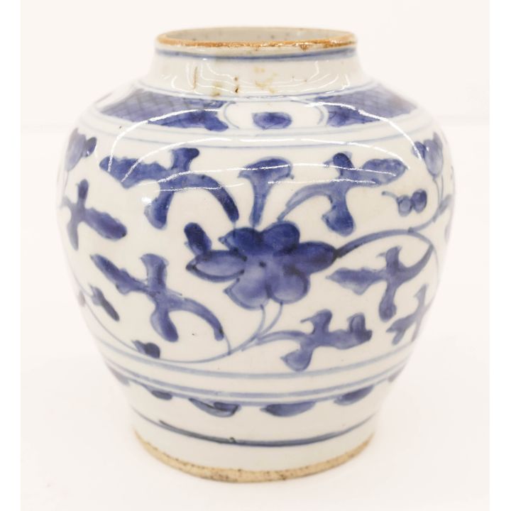 Chinese Transitional Blue and White Small Jar