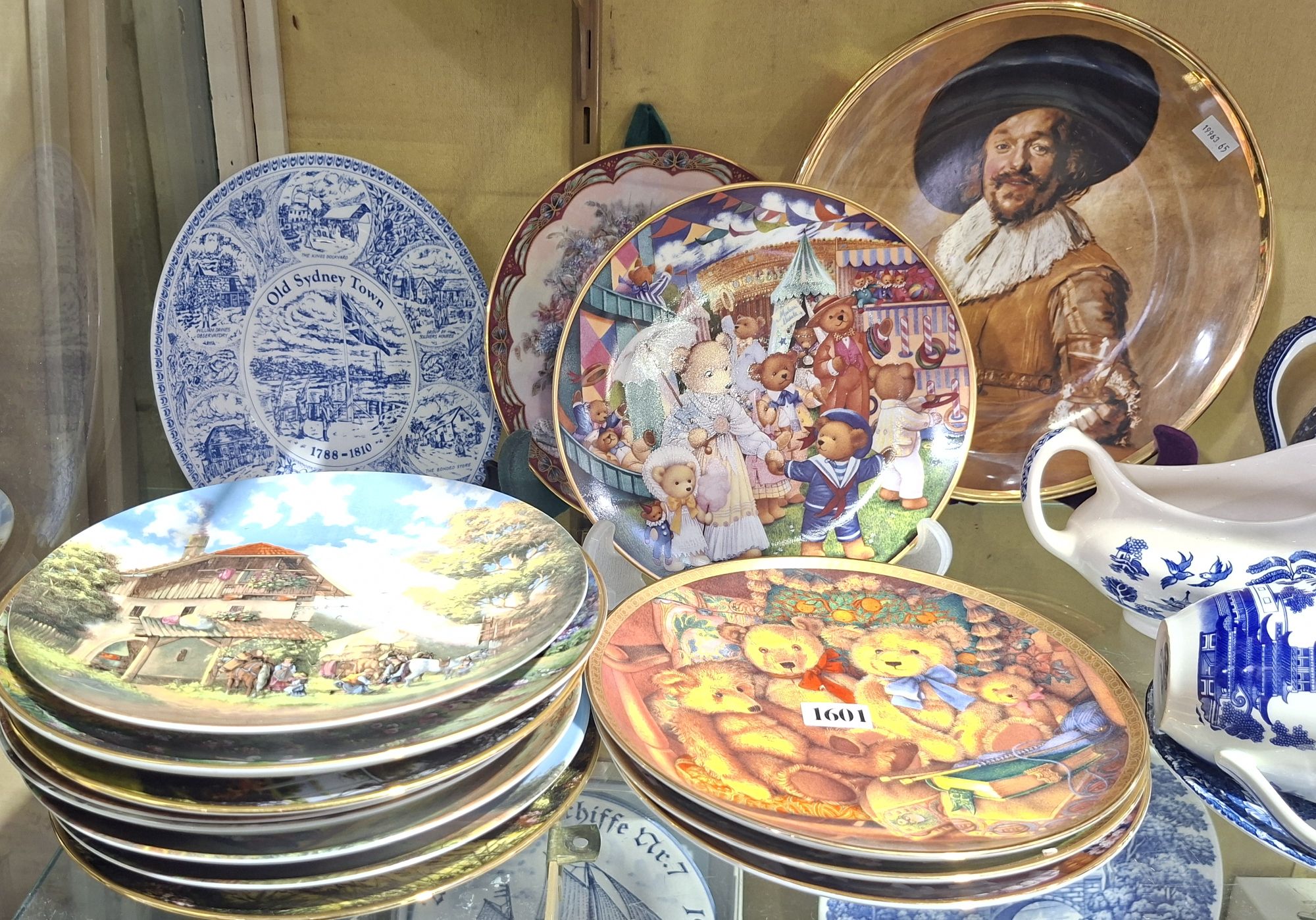 Collectors Cabinet Plates