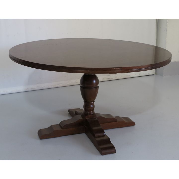 CIRCULAR DINING TABLE