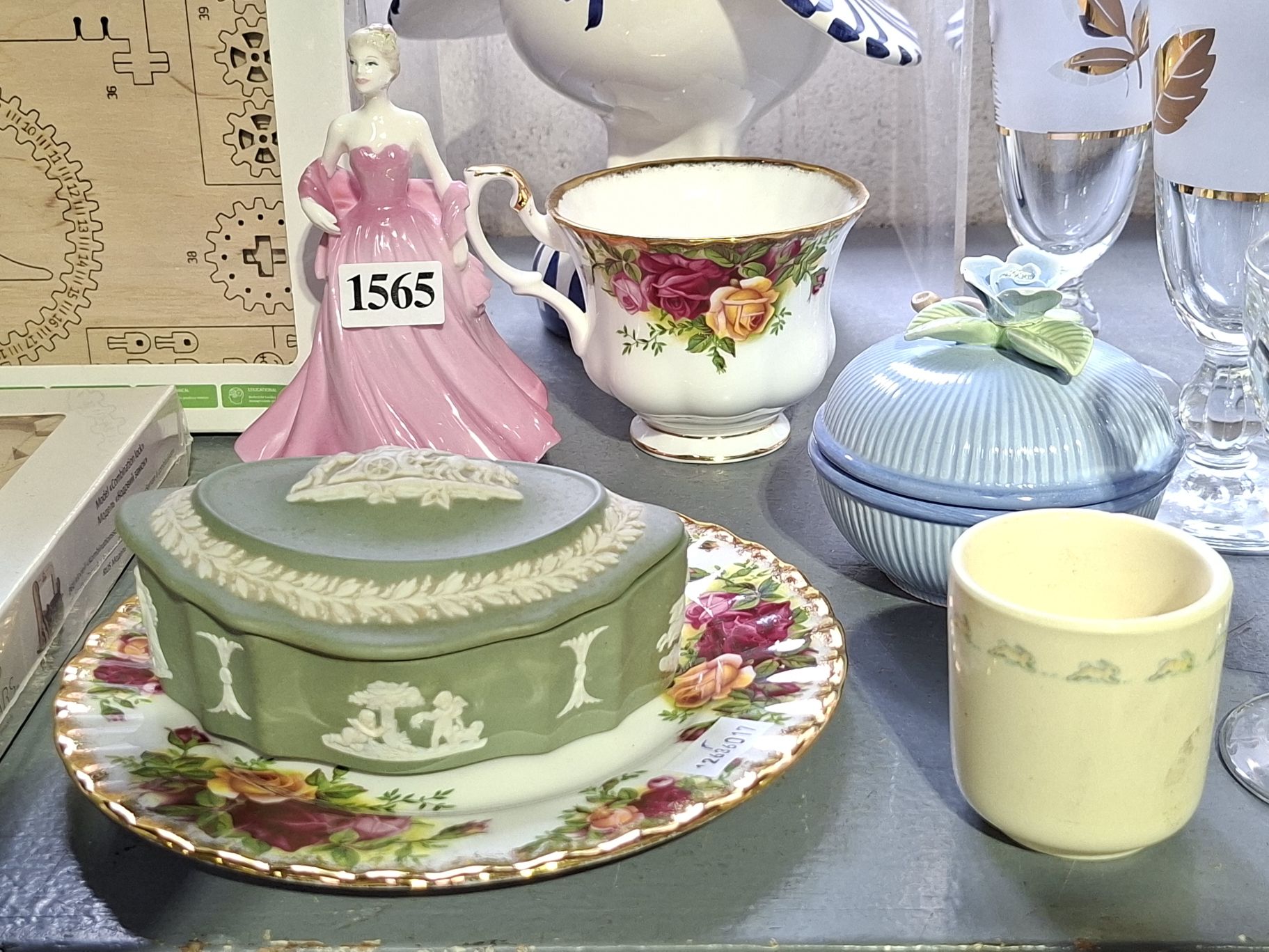PORCELAIN WARE