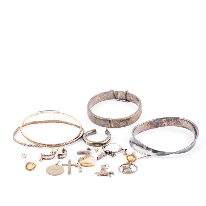 Lot of Silver & Fashion Jewellery