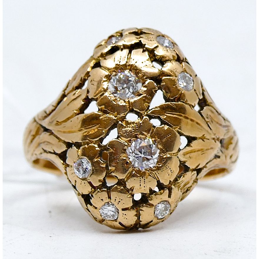 Ladies 14k Diamond Floral Ring Size 8.75.
