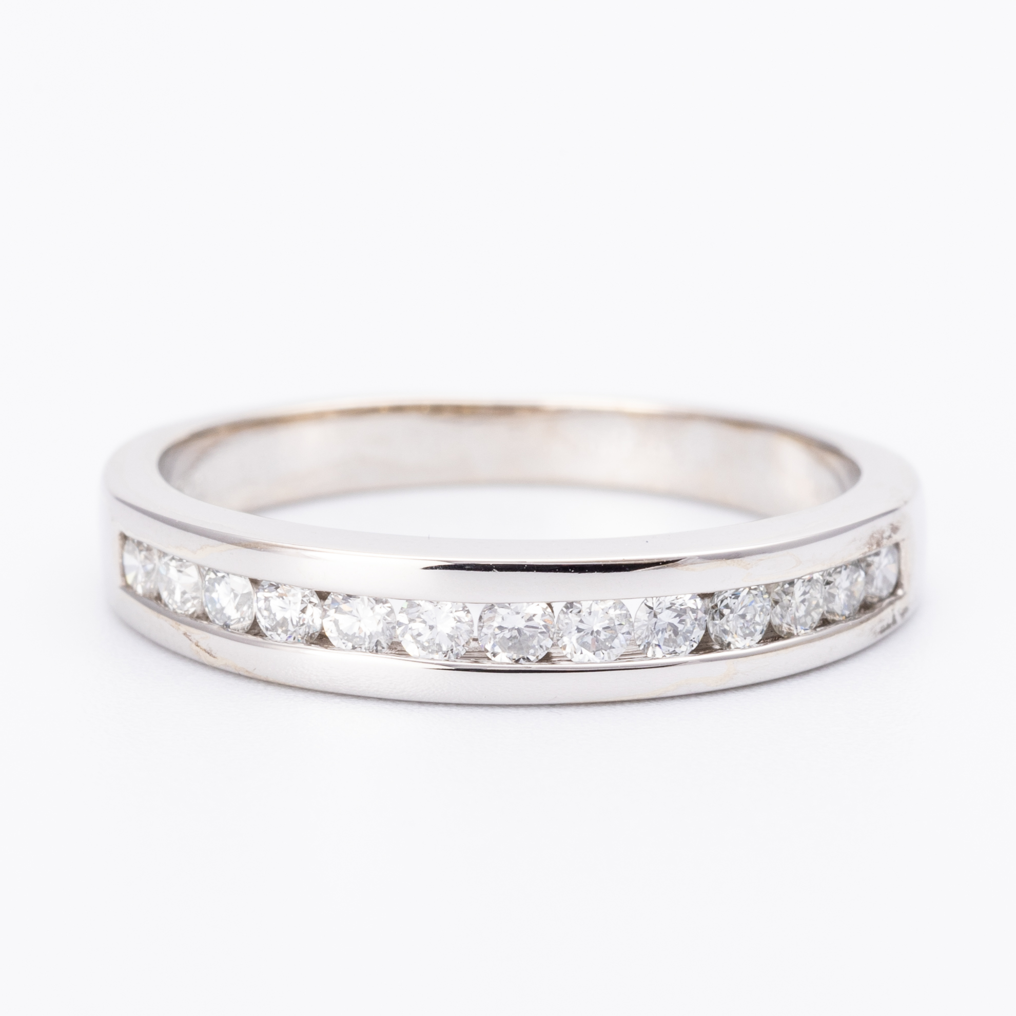 234 · 0.39 Carat Diamond Set 18ct Gold