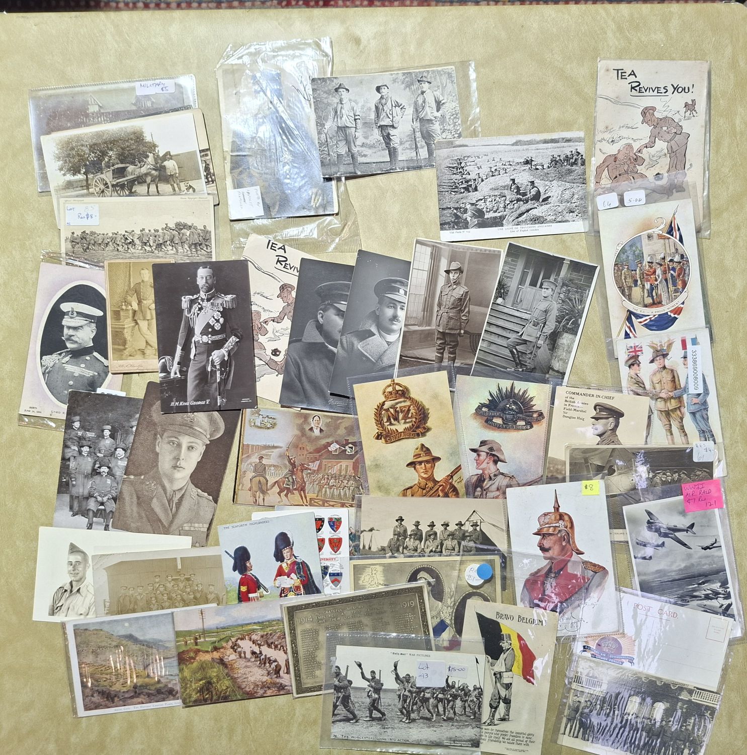 372 · POSTCARDS - MILITARY