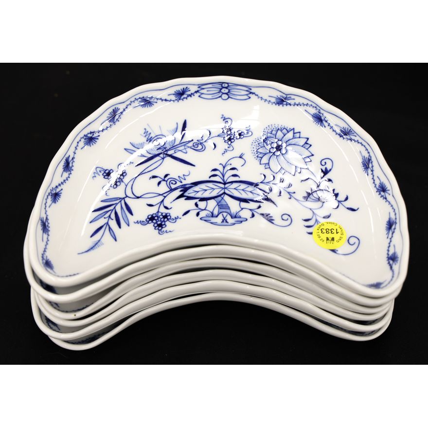 Set 6 Meissen Blue Onion Bone Dishes 8''