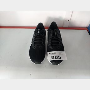 NIKE AIR ZOOM PEGASUS 40 - DV3854-001 - BLACK/WHITE-ANTHRACITE - UK 7