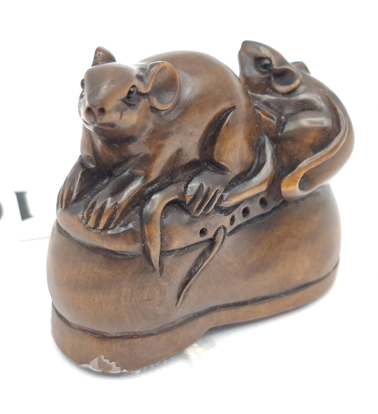 100 · CARVED JAPANESE BOXWOOD NETSUKE