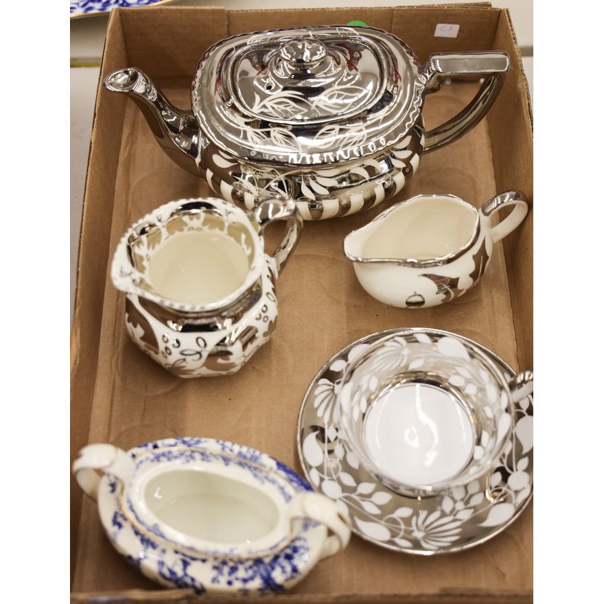 Box Gibsons English Silver Luster Teaset