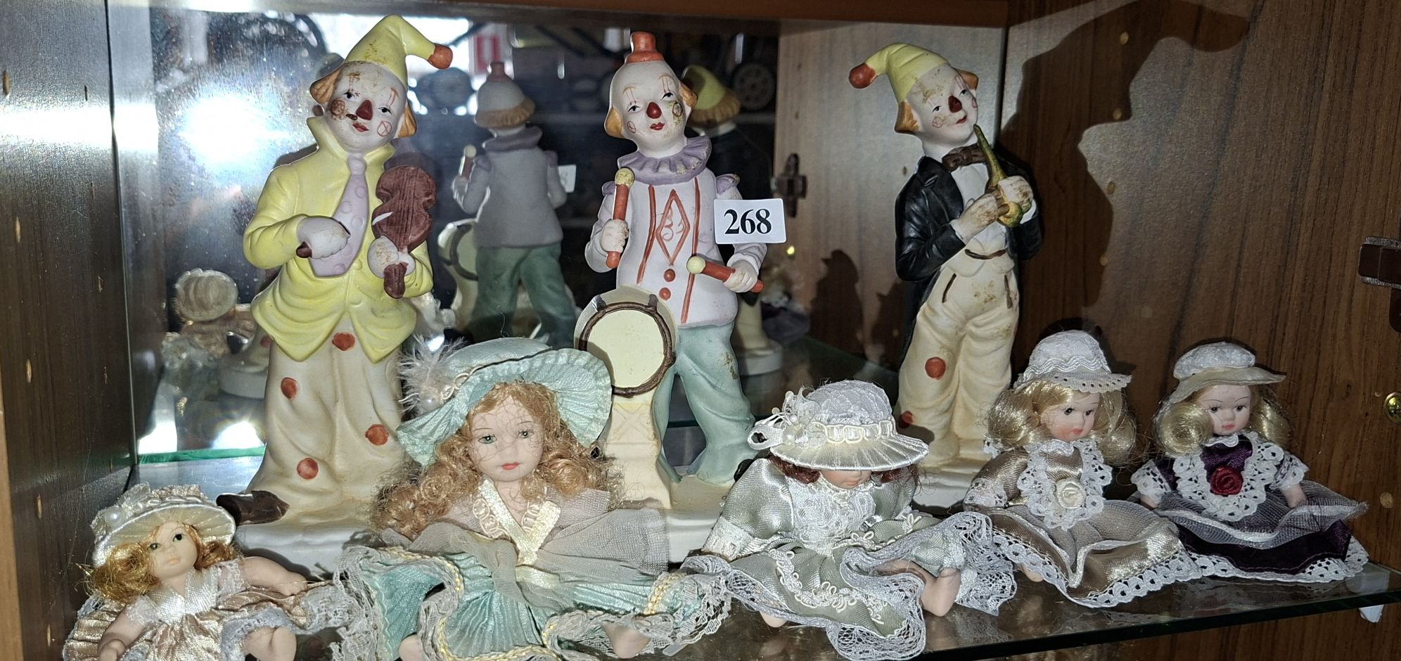 268 · SMALL DOLLS AND CLOWNS