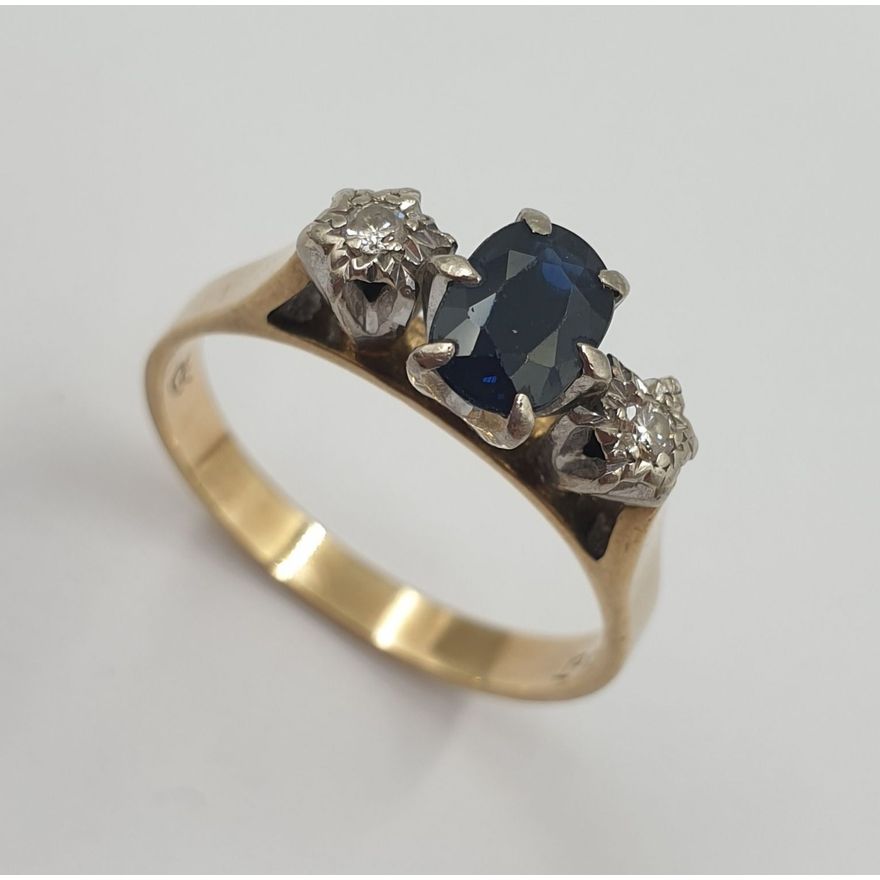 9ct Y/G Sapphire & Diamond Ring