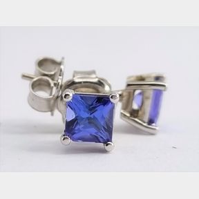 1.00CT PRINCESS CUT TANZANITES IN 18CT WHITE GOLD STUDS - 51543/06