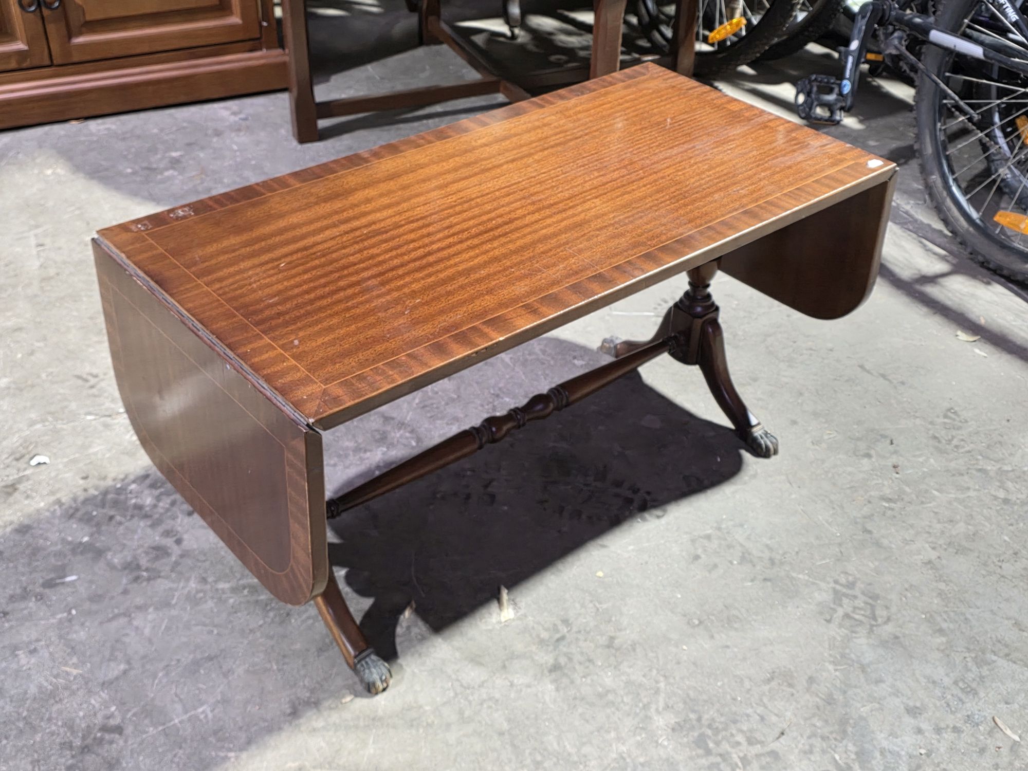 37 · COFFEE TABLE