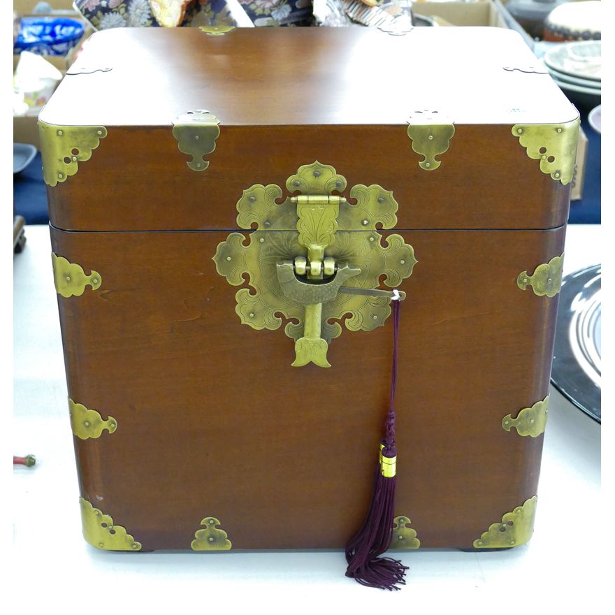 Chinese Ornate Wood Storage Box 14.5''x14.5''x11''