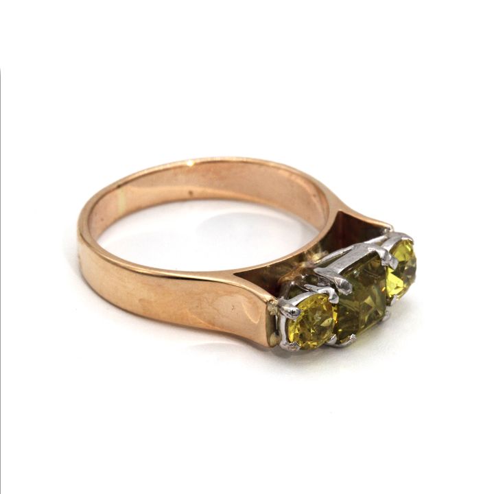 9ct Gold & Sapphire Ring 3.3g