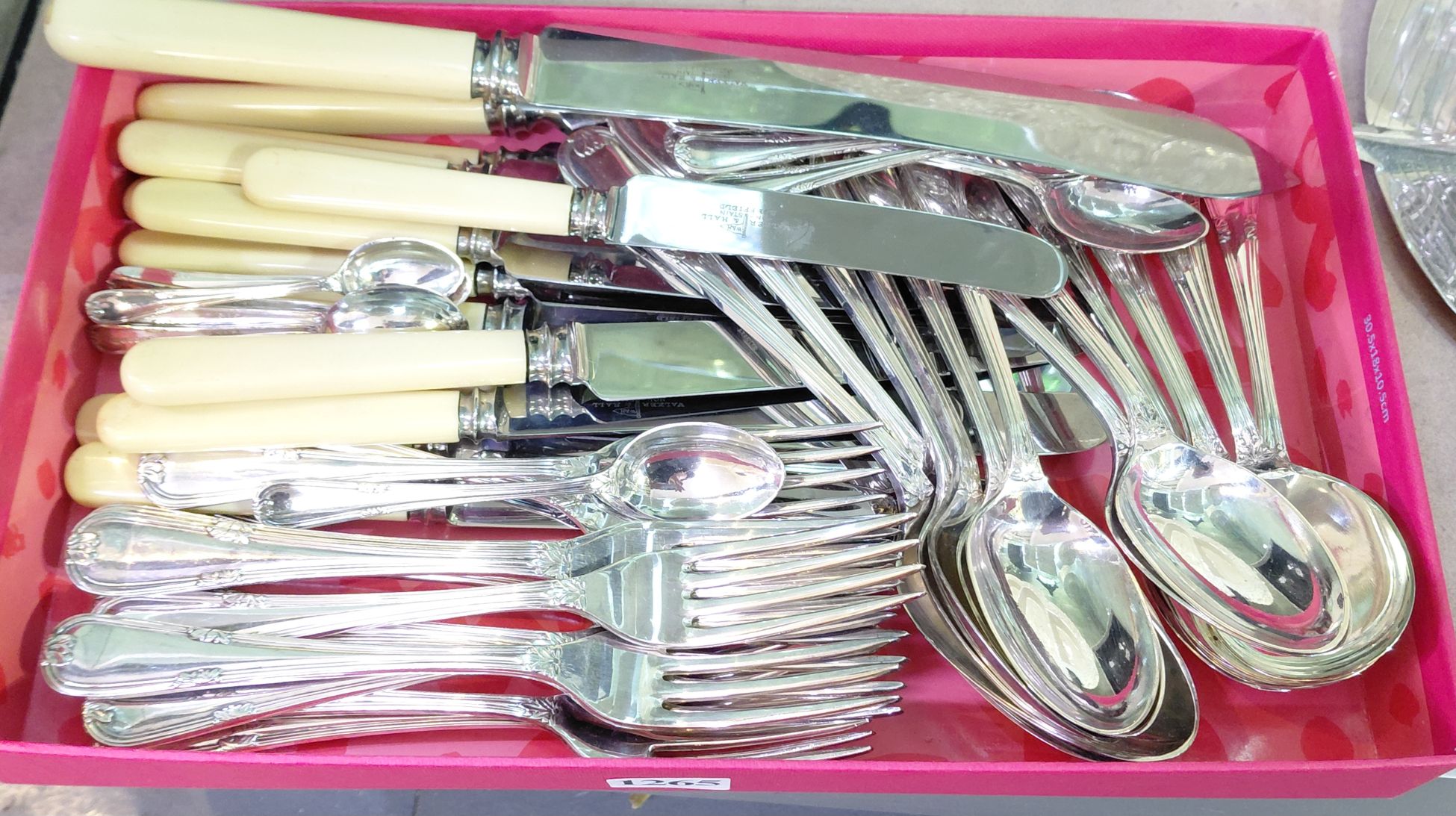 Walker And Hall Cutlery