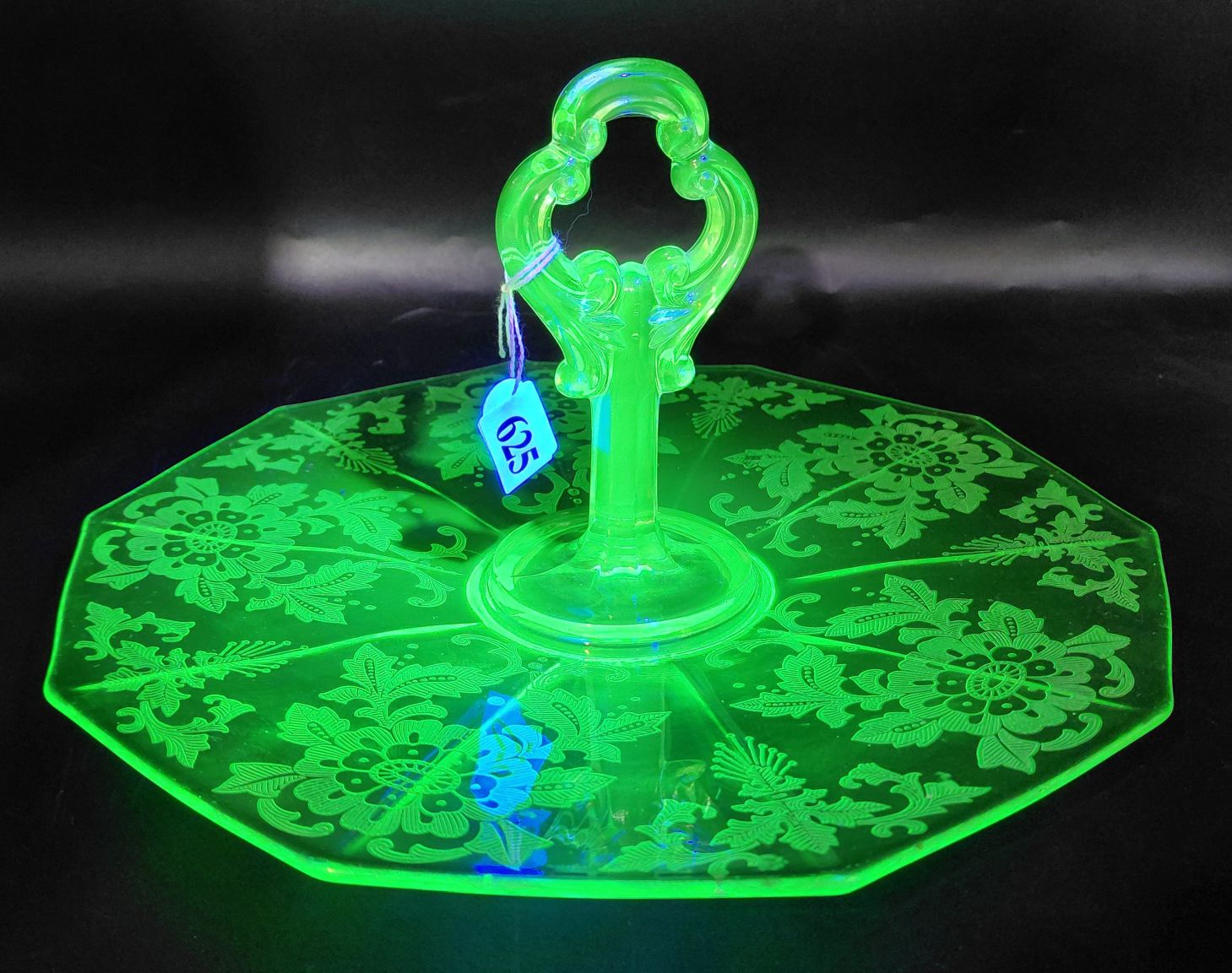 VINTAGE CAMBRIDGE URANIUM GLASS PLATTER