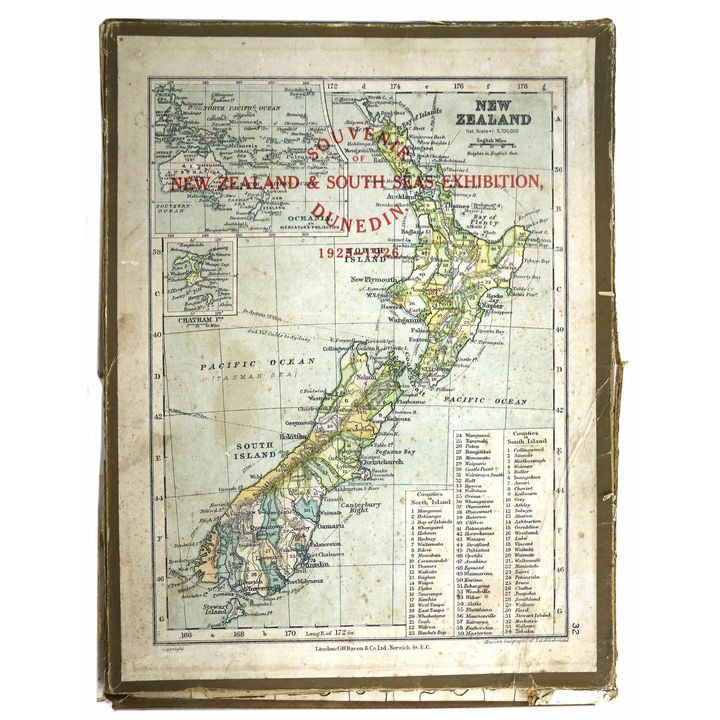 SOUVENIR JIGSAW PUZZLE - Map of New Zealand.