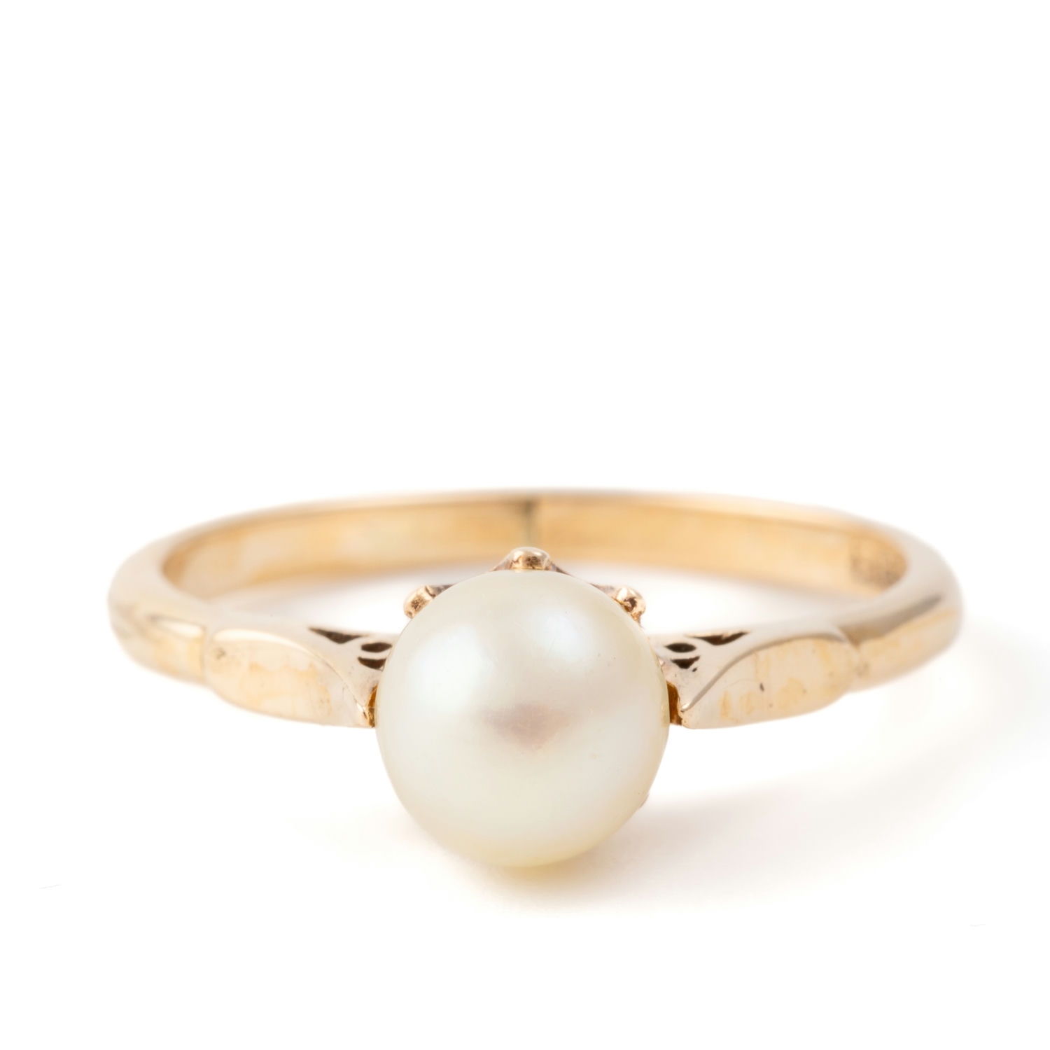 230 · Vintage Pearl Ring 9ct Gold