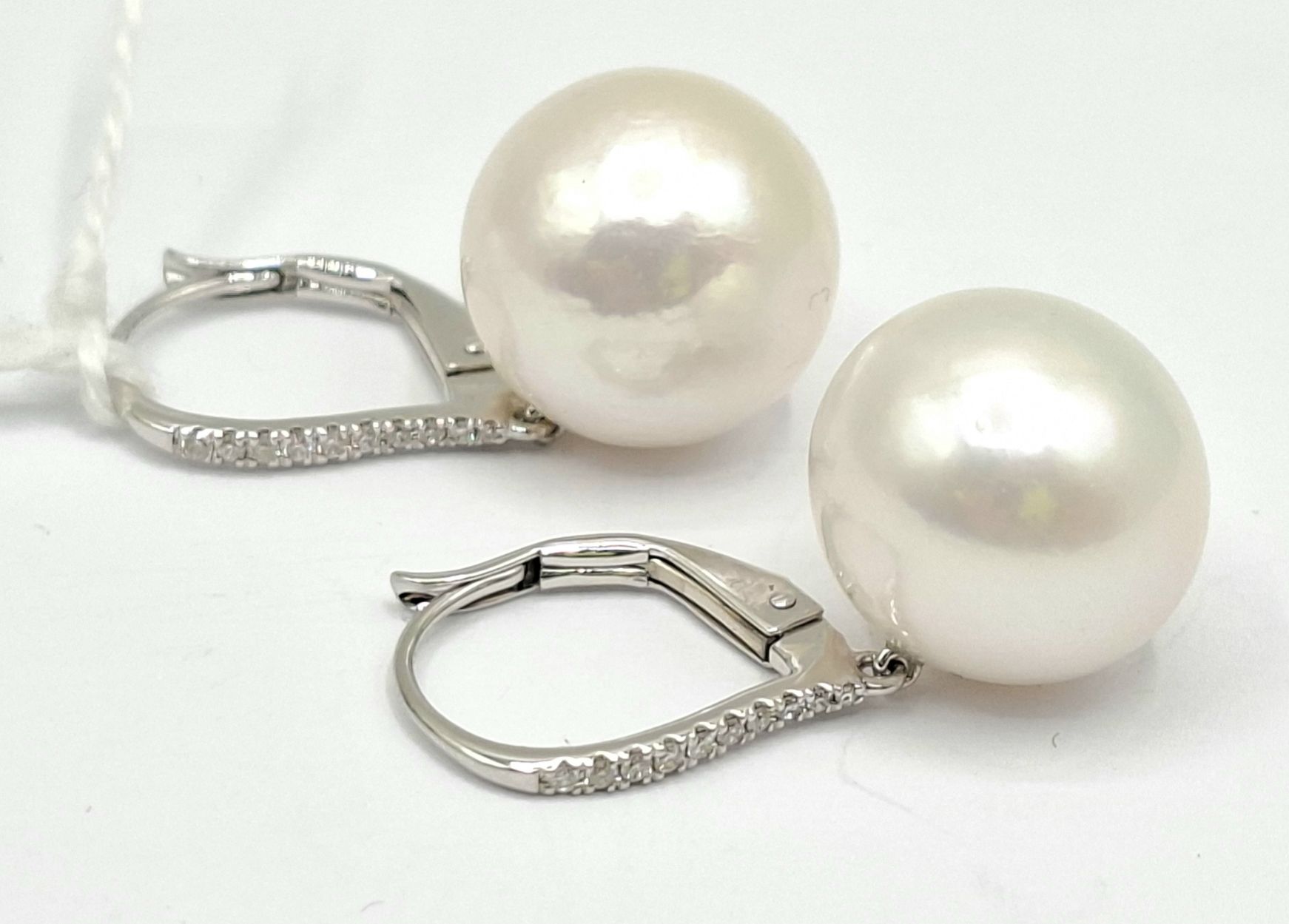 1153 · 9CT GOLD DROP EARRINGS