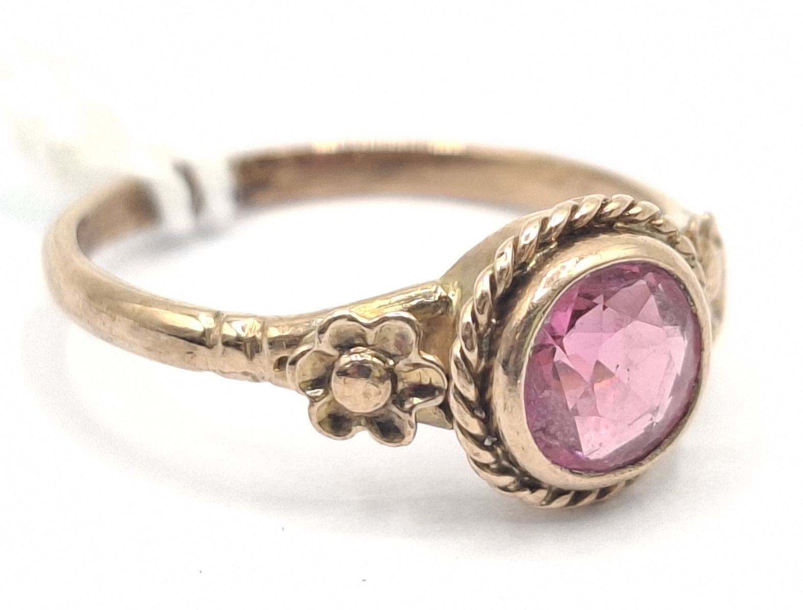 1043 · PETITE 9CT PINK STONE DRESS RING