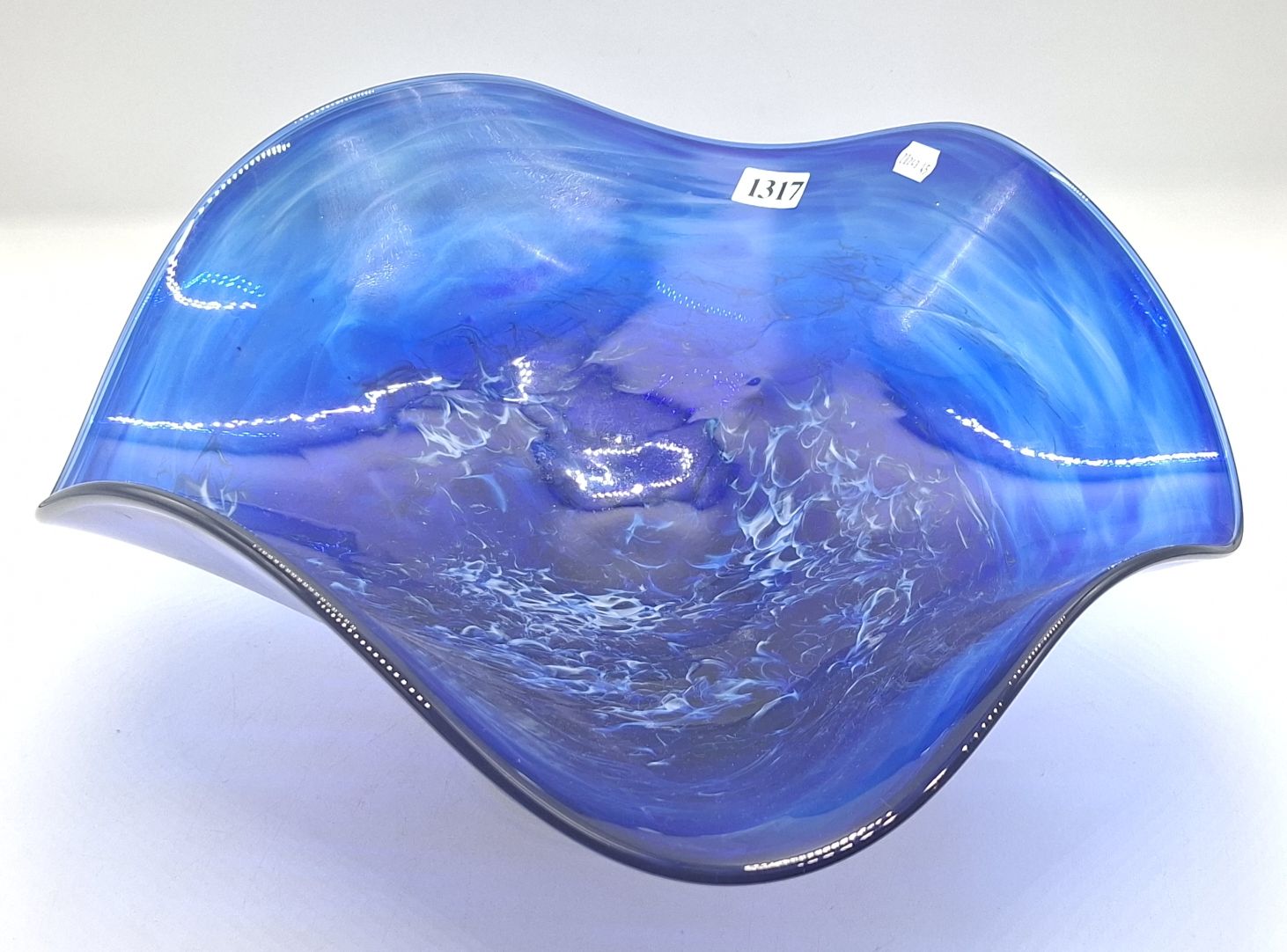 Art Glass Bowl On Stand