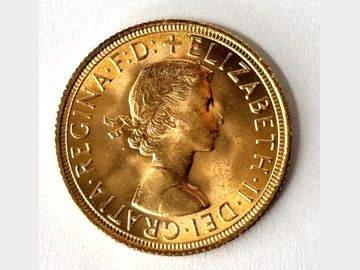 1958 ELIZABETH II PRE-DECIMAL GOLD SOVEREIGN