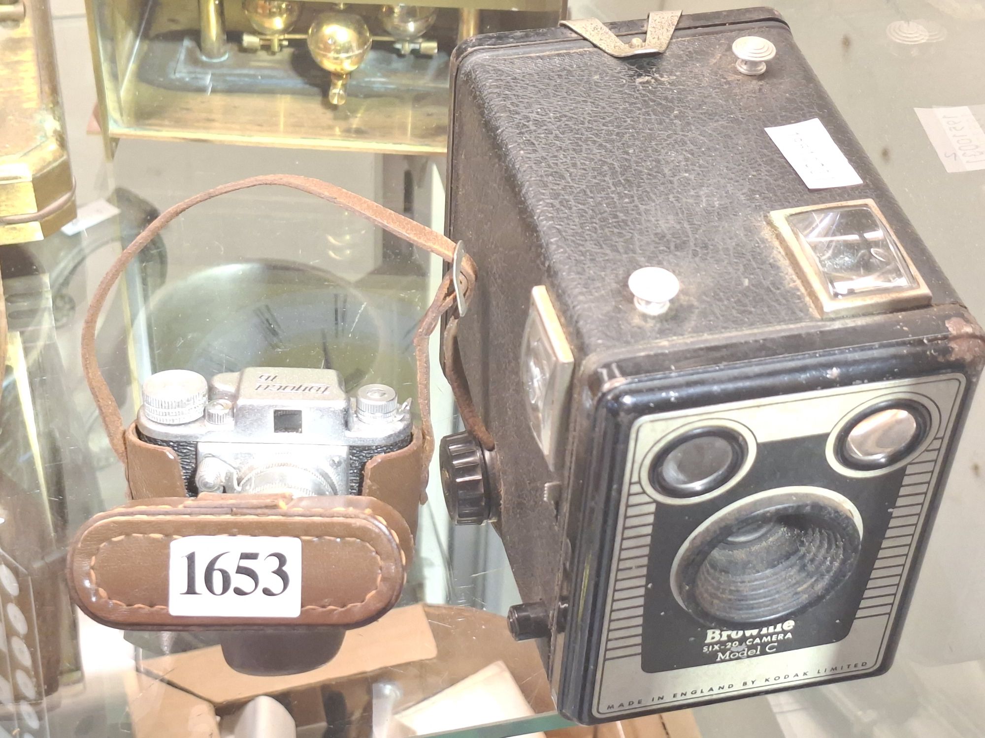 CAMERA'S