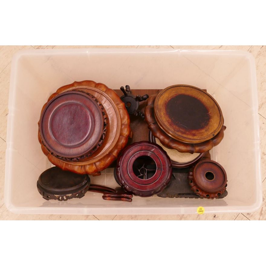 Tote Chinese Rosewood Stands