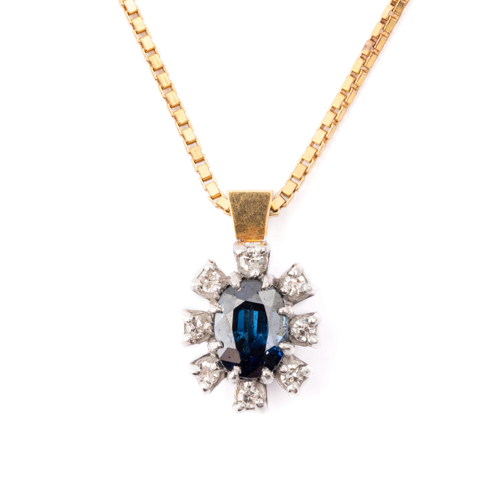 275 · Sapphire & Diamond Pendant & Gold Chain 18ct Gold