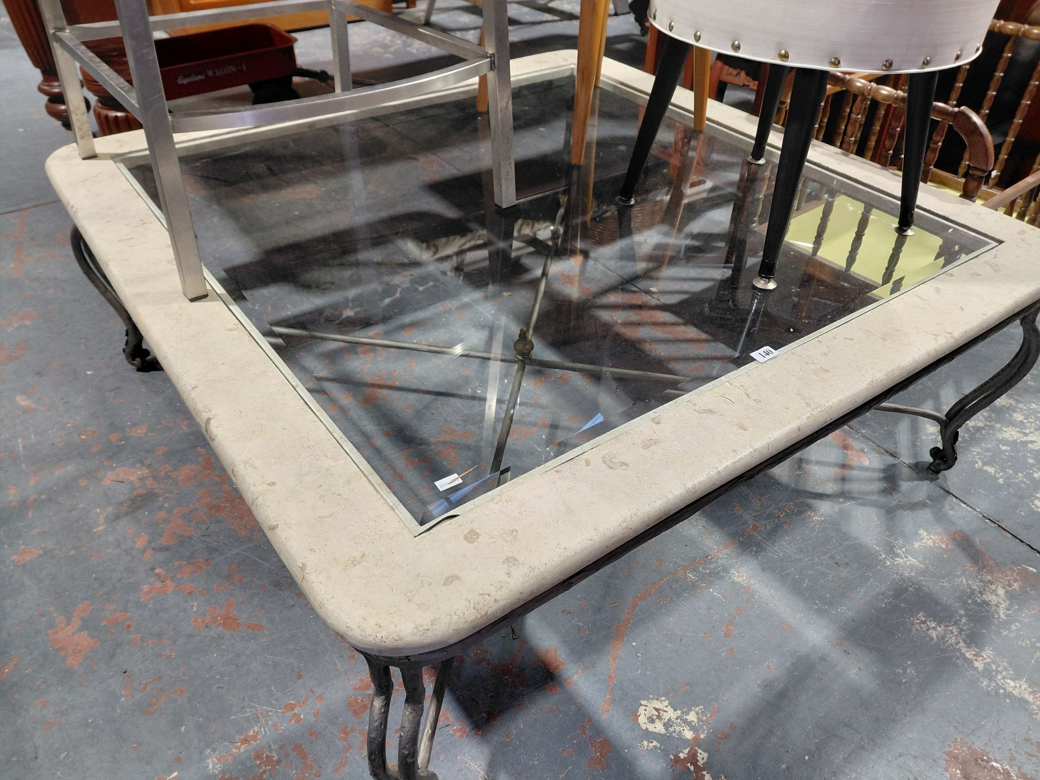 140 · SQUARE COFFEE TABLE
