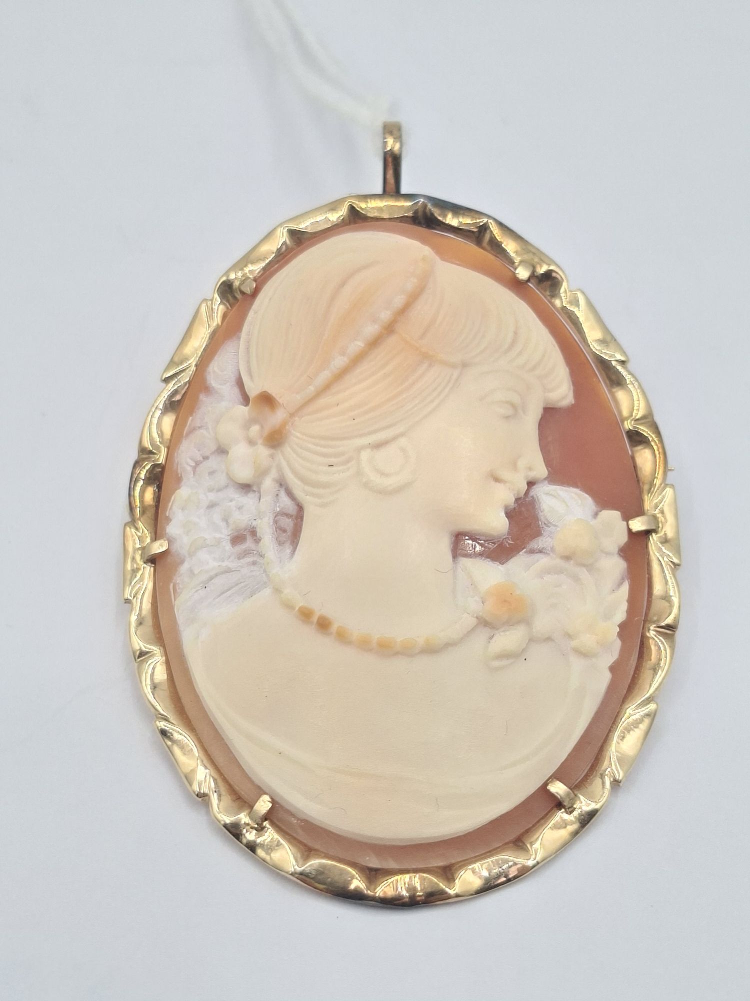 ANTIQUE 14CT CAMEO BROOCH/PENDANT
