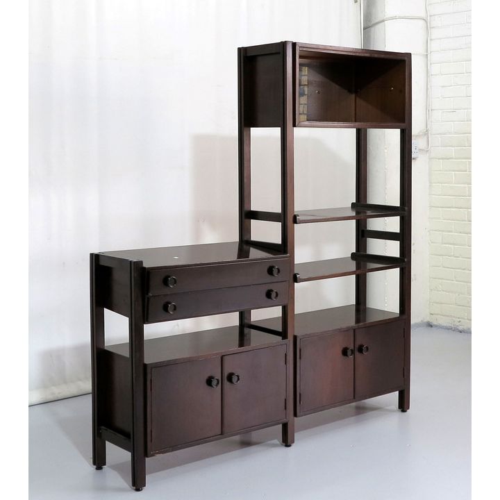 ROOM DIVIDER