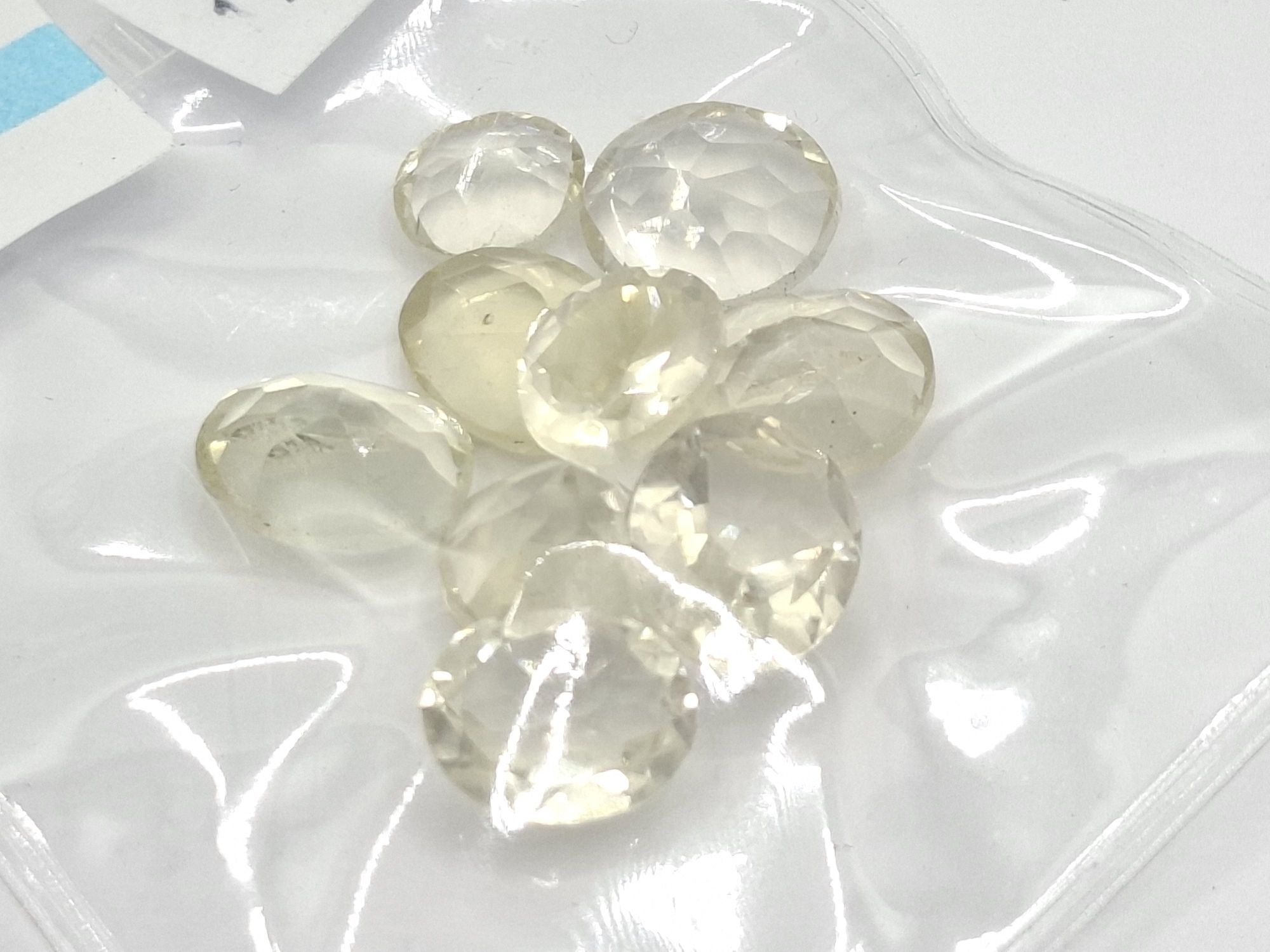 3 · GREEN AMETHYST (PRASIOLITE)