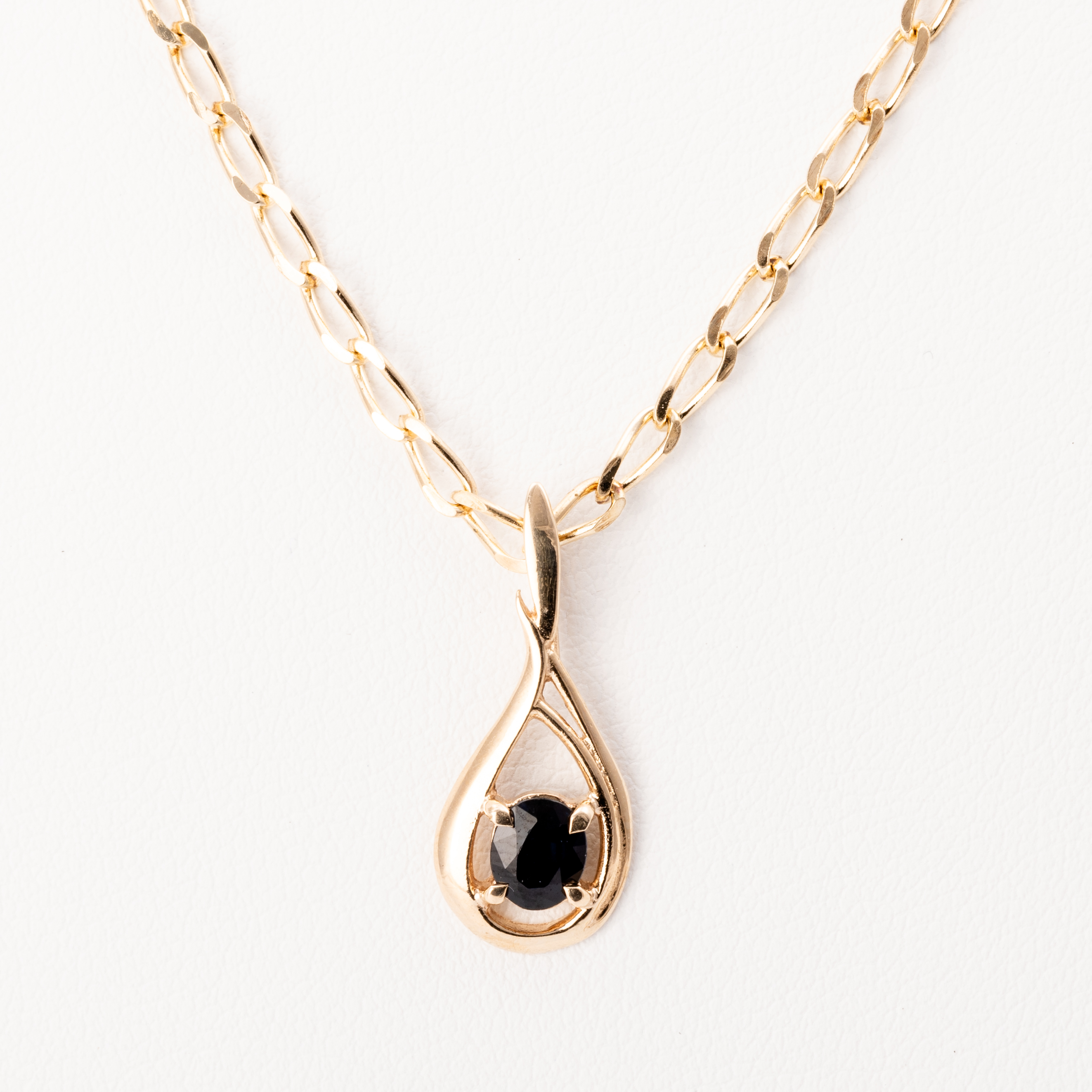 46 · Sapphire Set 9ct Gold