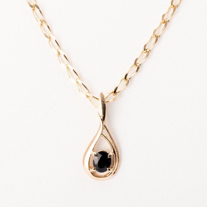 Sapphire Set 9ct Gold