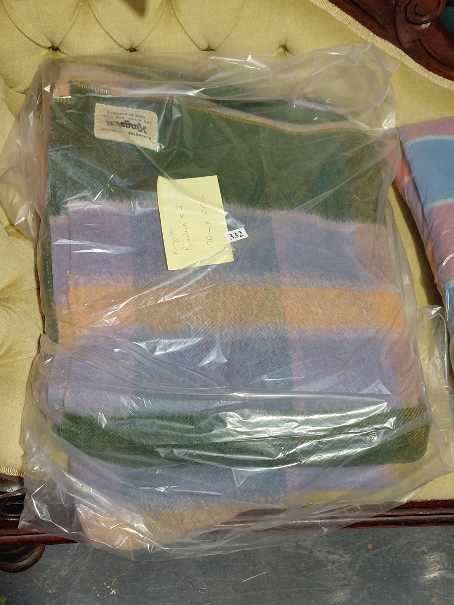 332 · WOOLLEN BLANKETS