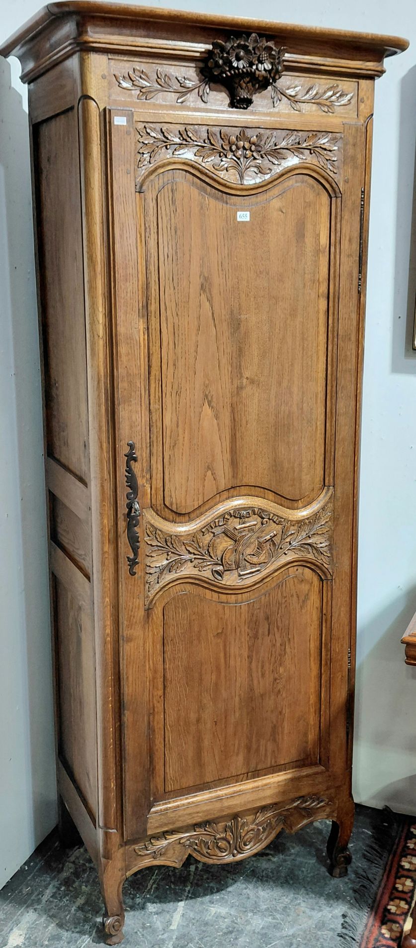 655 · FRENCH OAK BONNETIERE