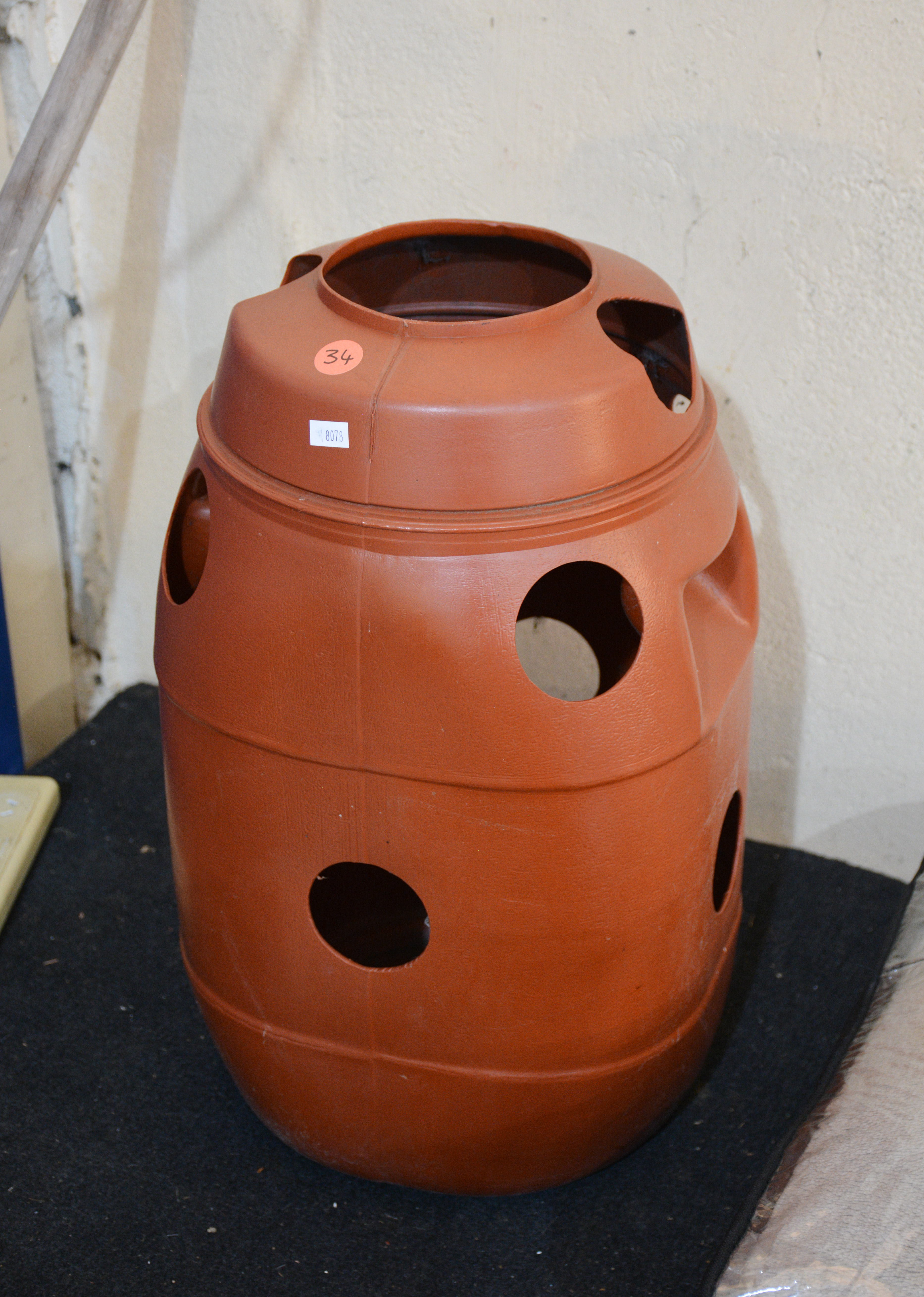 Plastic Strawberry Planter — NZ auction result