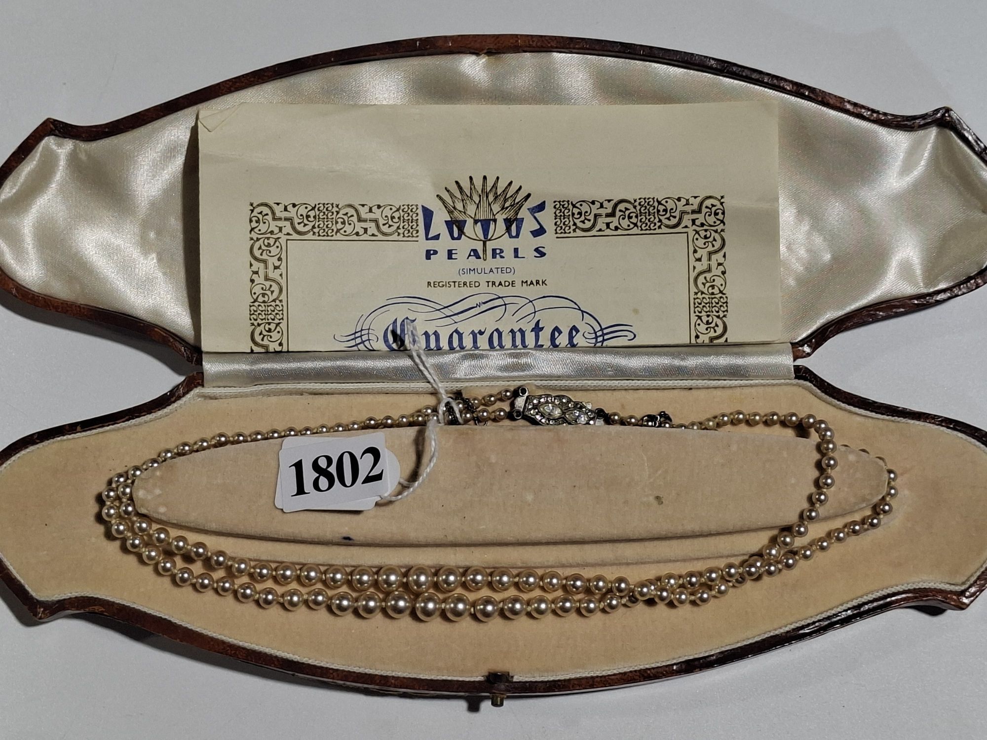 ART DECO SIMULATED PEARL NECKLACE