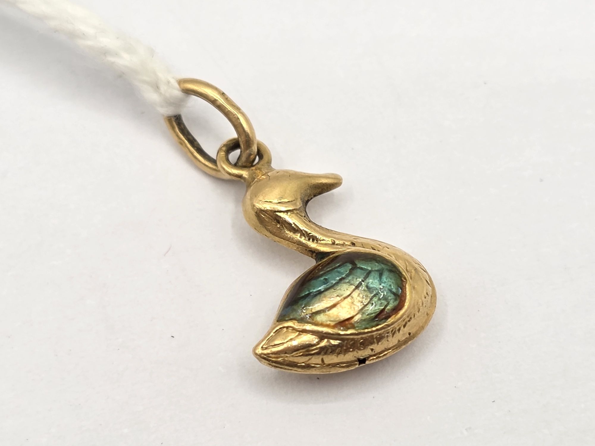 18ct Gold Enamel Charm