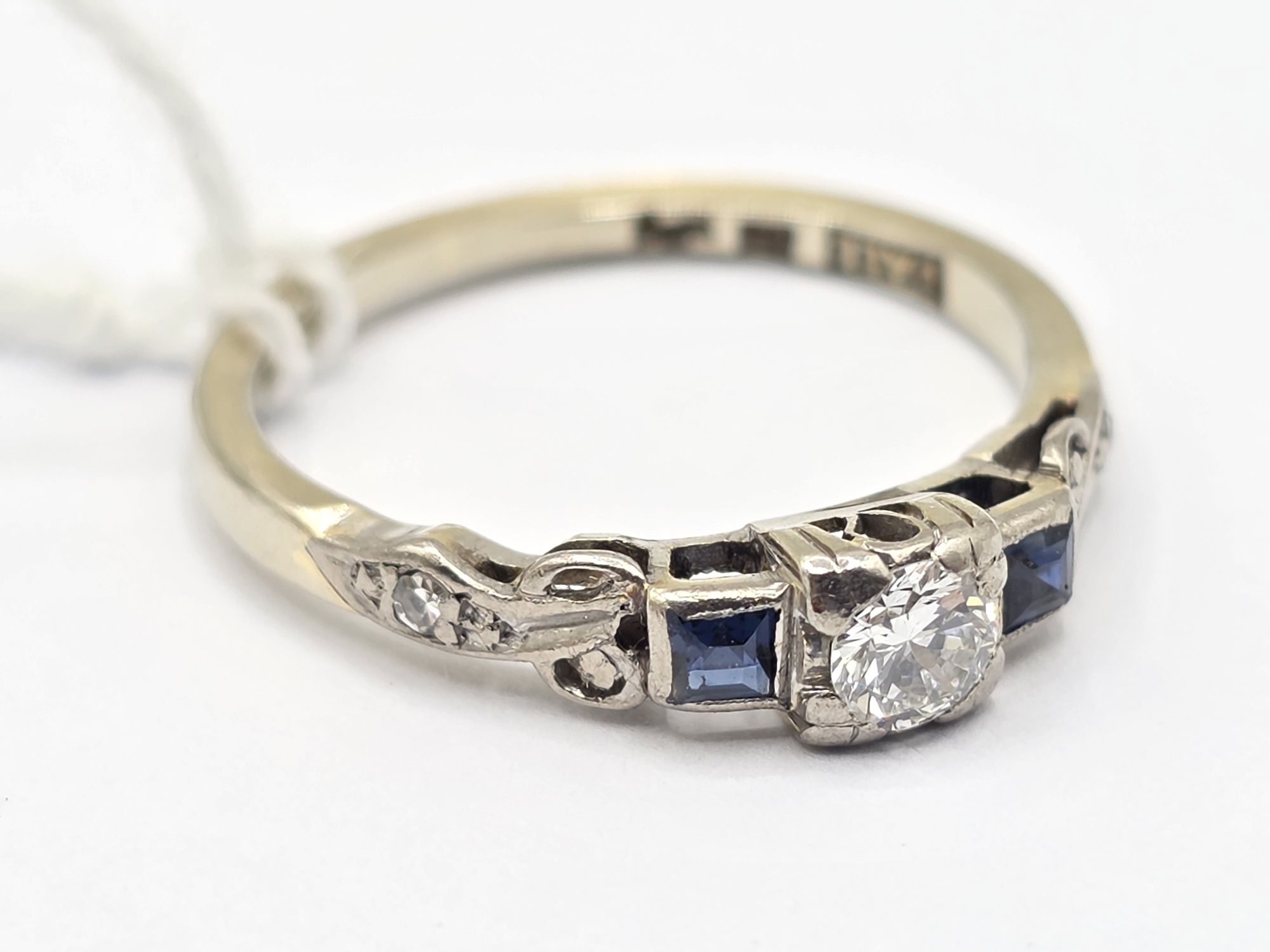 18ct Gold Sapphire And Diamond Ring