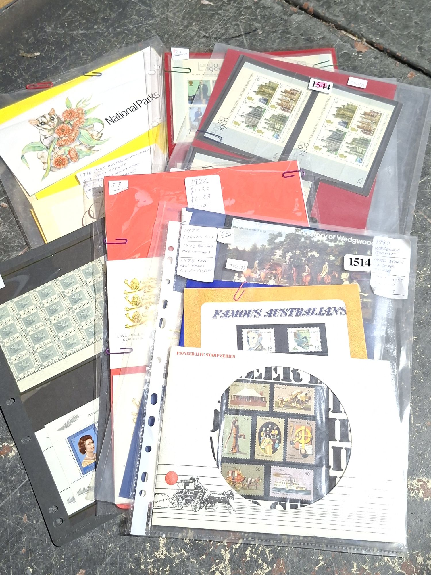 STAMPS - AUSTRALIA