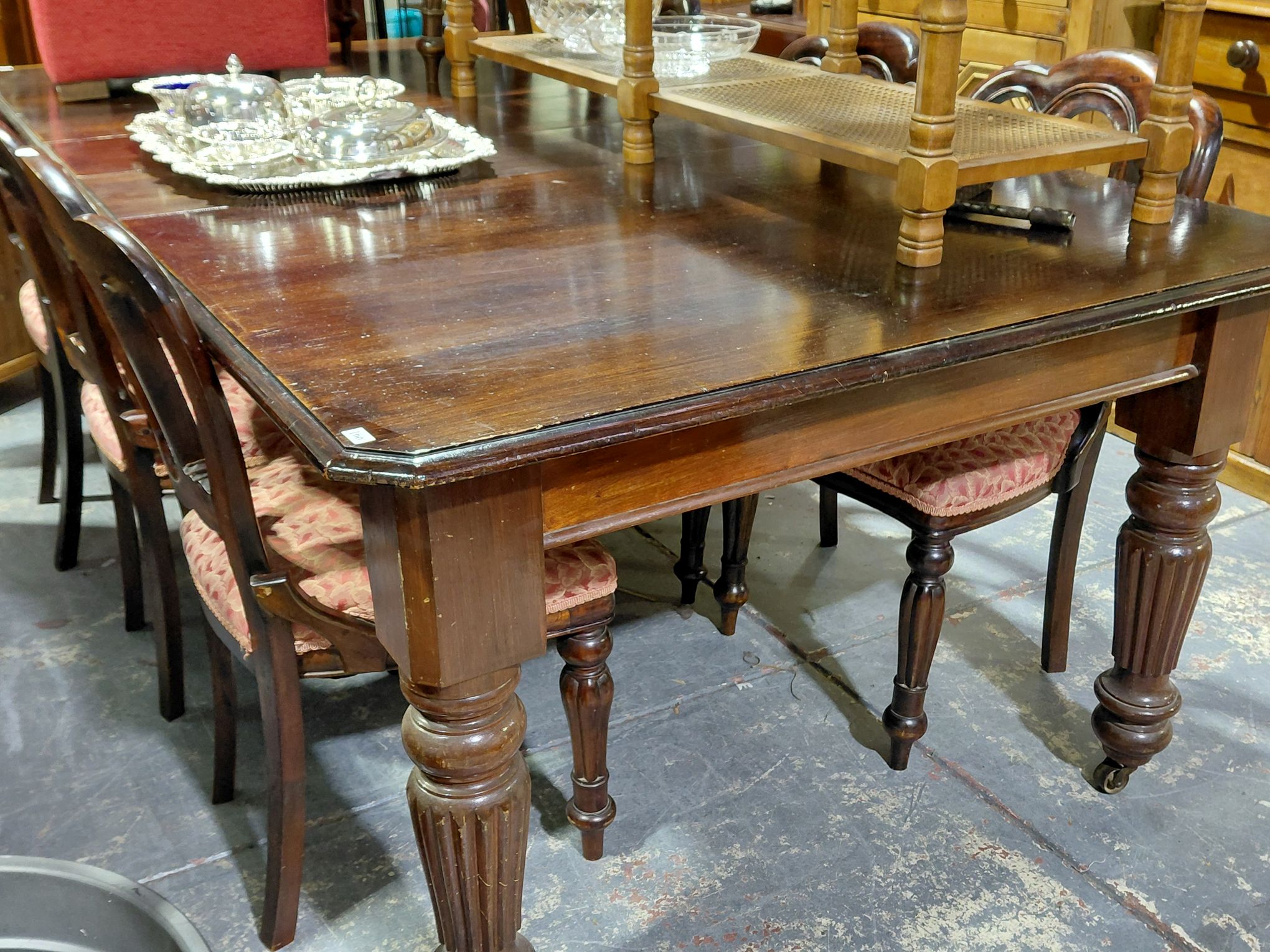 166 · 19THC DINING TABLE