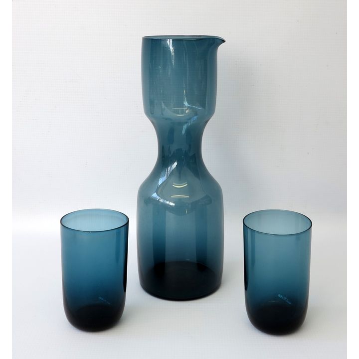 GLASS CARAFE AND TWO BEAKERS