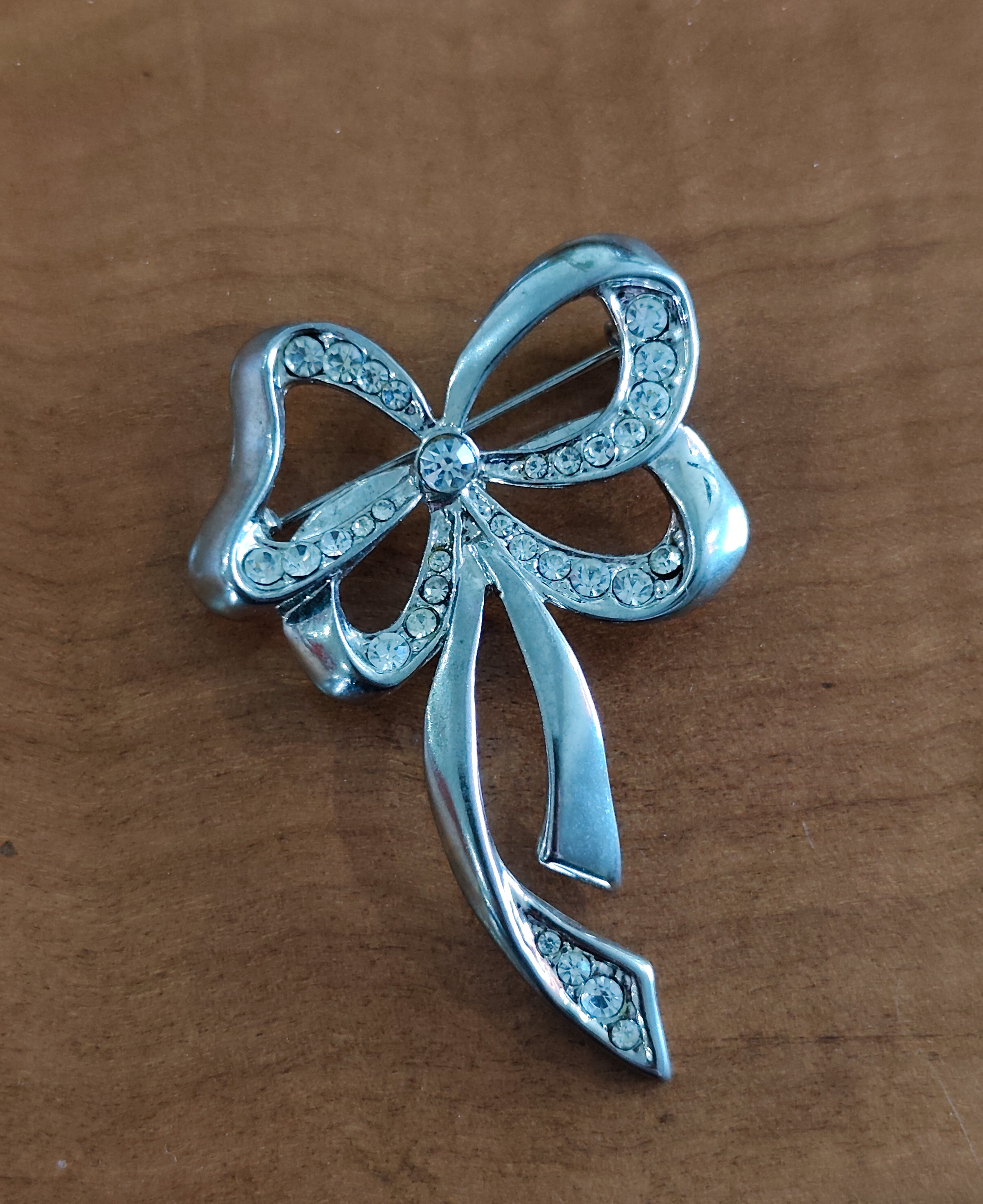 Silver Metal Brooch with Stones — sold at auction in New Zealand for $10