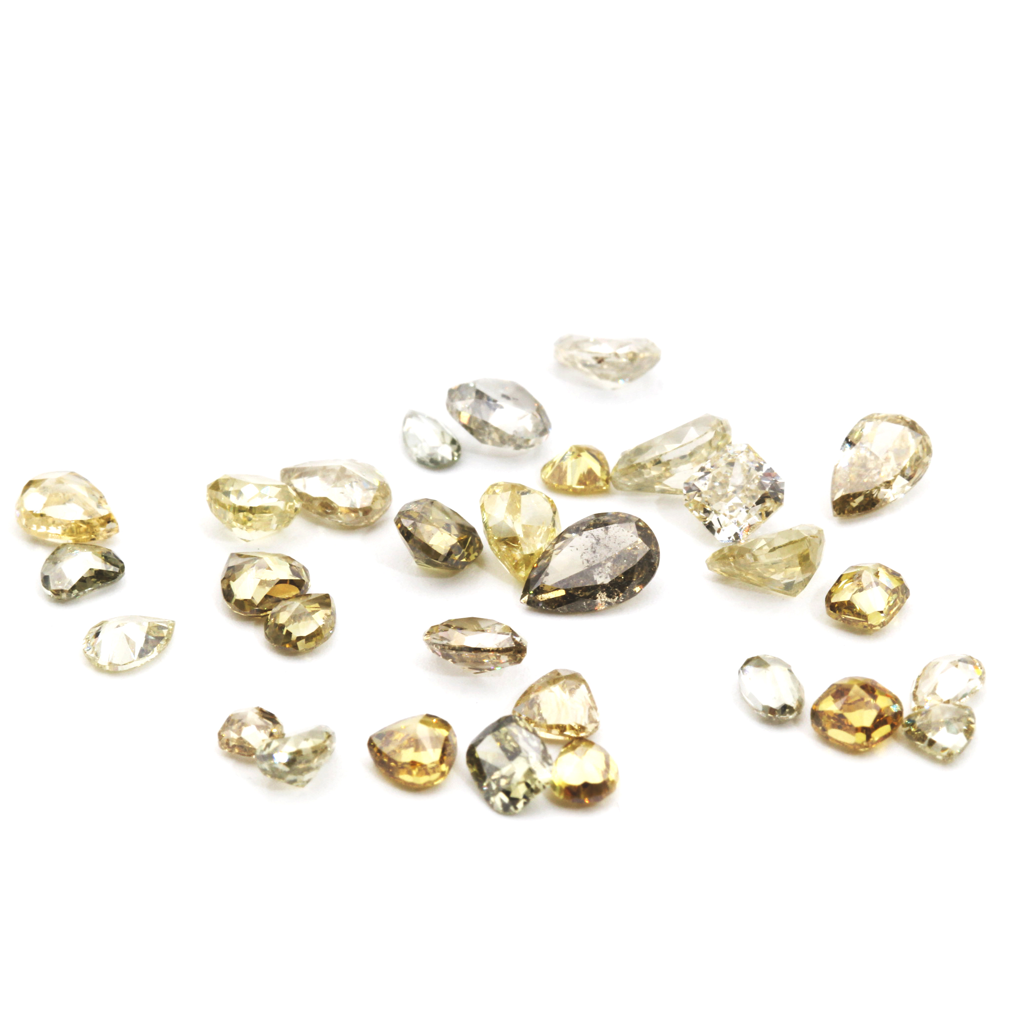 220 · 6.6ct Fancy Coloured Diamond Parcel,