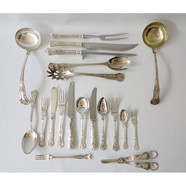 LARGE CANTEEN OF SILVERPLATED KINGS PATTERN, 270 PIECE, 24 PLACE SETTING CUTLERY